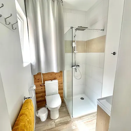 25 M2 à 100m De La *