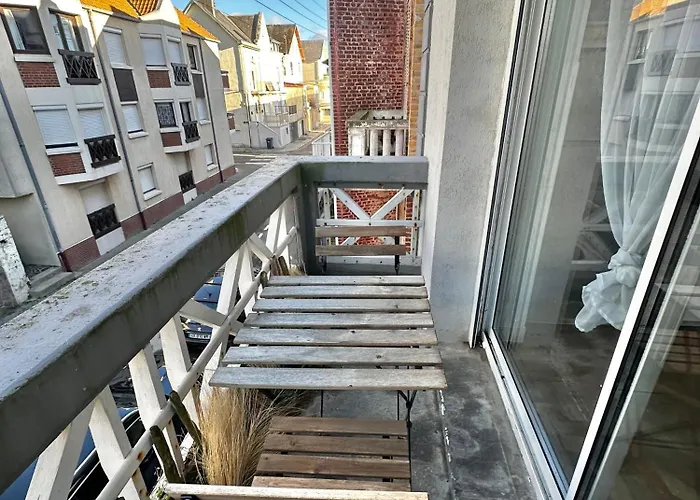 25 M2 à 100m De La * Berck